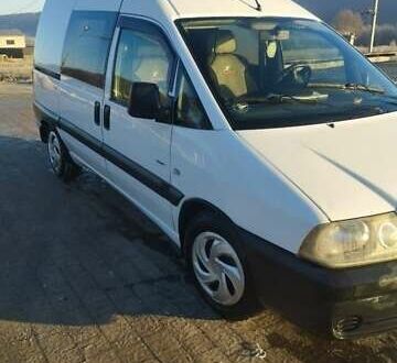 Белый Ситроен Jumpy, объемом двигателя 2 л и пробегом 380 тыс. км за 3800 $, фото 1 на Automoto.ua