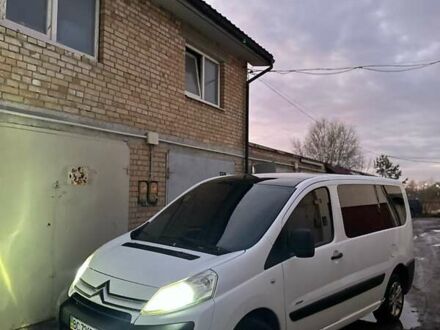 Белый Ситроен Jumpy, объемом двигателя 2 л и пробегом 310 тыс. км за 6000 $, фото 1 на Automoto.ua