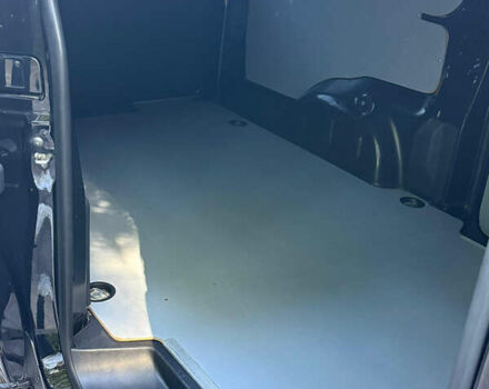 Черный Ситроен Jumpy, объемом двигателя 2 л и пробегом 216 тыс. км за 17000 $, фото 13 на Automoto.ua