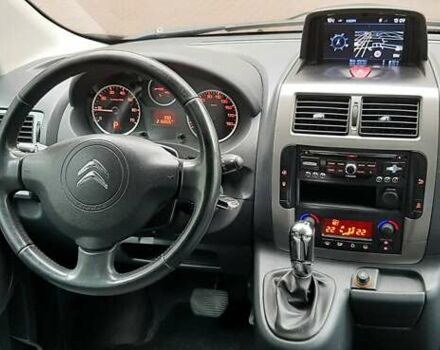 Черный Ситроен Jumpy, объемом двигателя 2 л и пробегом 217 тыс. км за 13500 $, фото 9 на Automoto.ua