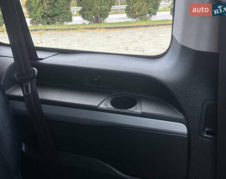 Чорний Сітроен Jumpy, об'ємом двигуна 2 л та пробігом 182 тис. км за 27900 $, фото 58 на Automoto.ua