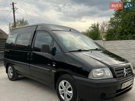 Черный Ситроен Jumpy, объемом двигателя 2 л и пробегом 289 тыс. км за 4150 $, фото 1 на Automoto.ua