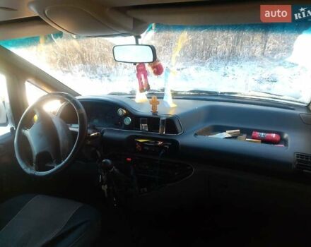 Красный Ситроен Jumpy, объемом двигателя 2 л и пробегом 558 тыс. км за 2999 $, фото 6 на Automoto.ua