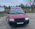 Красный Ситроен Jumpy, объемом двигателя 2 л и пробегом 284 тыс. км за 3800 $, фото 4 на Automoto.ua
