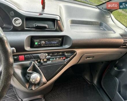 Червоний Сітроен Jumpy, об'ємом двигуна 2 л та пробігом 297 тис. км за 3650 $, фото 21 на Automoto.ua