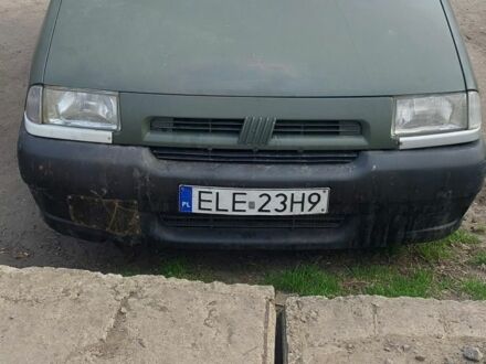 Красный Ситроен Jumpy, объемом двигателя 1.9 л и пробегом 500 тыс. км за 1550 $, фото 1 на Automoto.ua