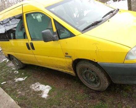 Желтый Ситроен Jumpy, объемом двигателя 2 л и пробегом 587 тыс. км за 2500 $, фото 4 на Automoto.ua