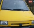 Желтый Ситроен Jumpy, объемом двигателя 2 л и пробегом 290 тыс. км за 2500 $, фото 1 на Automoto.ua