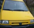 Желтый Ситроен Jumpy, объемом двигателя 2 л и пробегом 290 тыс. км за 1800 $, фото 1 на Automoto.ua