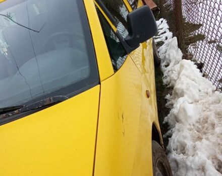 Желтый Ситроен Jumpy, объемом двигателя 2 л и пробегом 587 тыс. км за 2500 $, фото 2 на Automoto.ua