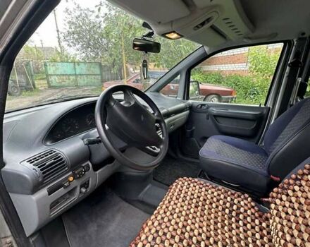 Ситроен Jumpy 2004 в Змиеве на Automoto.ua Серый Ситроен Jumpy, объемом двигателя 2 л и пробегом 245 тыс. км за 4200 $, фото 11 на Automoto.ua