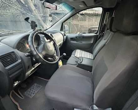 Серый Ситроен Jumpy, объемом двигателя 2 л и пробегом 386 тыс. км за 6300 $, фото 3 на Automoto.ua