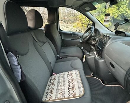 Серый Ситроен Jumpy, объемом двигателя 2 л и пробегом 386 тыс. км за 6300 $, фото 6 на Automoto.ua