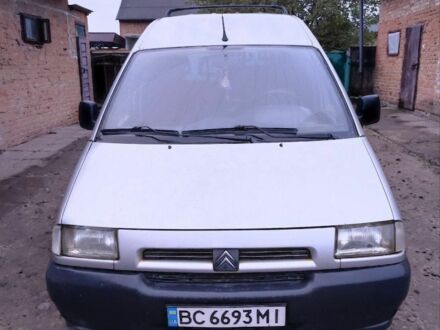 Серый Ситроен Jumpy, объемом двигателя 1.9 л и пробегом 325 тыс. км за 2700 $, фото 1 на Automoto.ua