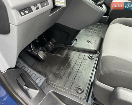 Синий Ситроен Jumpy, объемом двигателя 1.6 л и пробегом 184 тыс. км за 15550 $, фото 28 на Automoto.ua