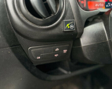 Білий Сітроен Nemo, об'ємом двигуна 1.4 л та пробігом 221 тис. км за 3990 $, фото 10 на Automoto.ua