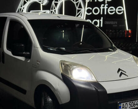 Белый Ситроен Nemo, объемом двигателя 1.4 л и пробегом 300 тыс. км за 4900 $, фото 2 на Automoto.ua