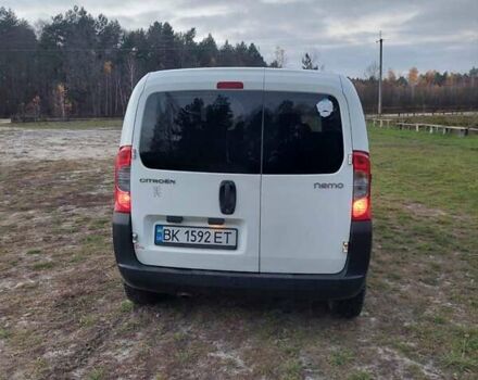 Белый Ситроен Nemo, объемом двигателя 1.4 л и пробегом 300 тыс. км за 2950 $, фото 1 на Automoto.ua