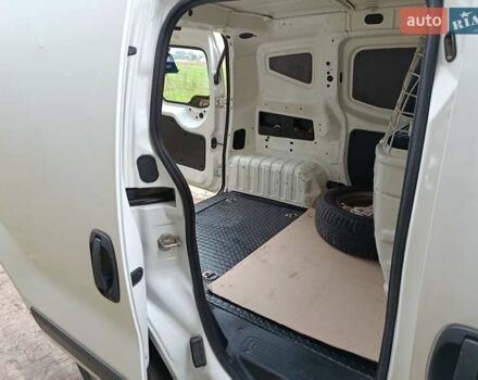 Белый Ситроен Nemo, объемом двигателя 1.4 л и пробегом 211 тыс. км за 4100 $, фото 2 на Automoto.ua