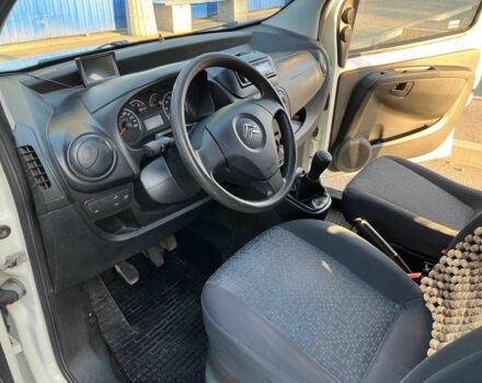 Белый Ситроен Nemo, объемом двигателя 1.2 л и пробегом 217 тыс. км за 3900 $, фото 4 на Automoto.ua