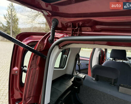 Червоний Сітроен Nemo, об'ємом двигуна 1.3 л та пробігом 256 тис. км за 5850 $, фото 53 на Automoto.ua