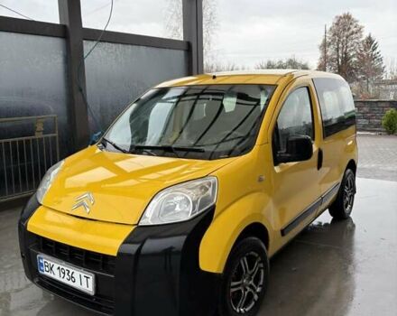 Желтый Ситроен Nemo, объемом двигателя 1.4 л и пробегом 253 тыс. км за 4300 $, фото 1 на Automoto.ua