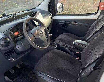 Желтый Ситроен Nemo, объемом двигателя 1.4 л и пробегом 520 тыс. км за 3600 $, фото 9 на Automoto.ua