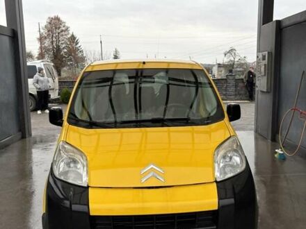 Желтый Ситроен Nemo, объемом двигателя 1.4 л и пробегом 253 тыс. км за 4300 $, фото 1 на Automoto.ua