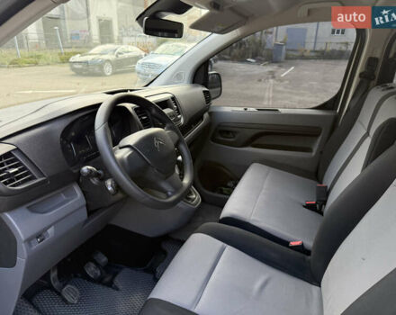 Белый Ситроен Space Tourer, объемом двигателя 2 л и пробегом 185 тыс. км за 15500 $, фото 15 на Automoto.ua