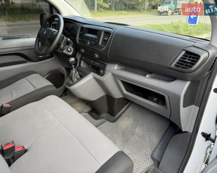 Белый Ситроен Space Tourer, объемом двигателя 2 л и пробегом 185 тыс. км за 15500 $, фото 7 на Automoto.ua