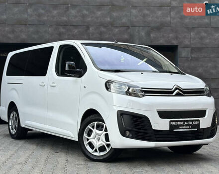 Белый Ситроен Space Tourer, объемом двигателя 2 л и пробегом 11 тыс. км за 43000 $, фото 1 на Automoto.ua