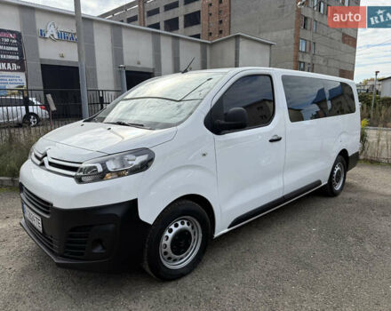 Белый Ситроен Space Tourer, объемом двигателя 2 л и пробегом 185 тыс. км за 15500 $, фото 1 на Automoto.ua