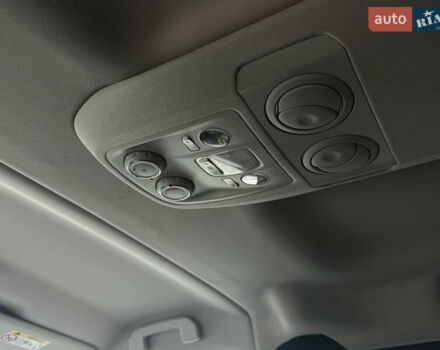 Черный Ситроен Space Tourer, объемом двигателя 1.6 л и пробегом 190 тыс. км за 20900 $, фото 25 на Automoto.ua