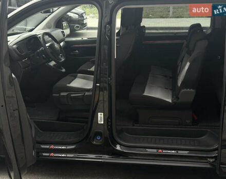 Черный Ситроен Space Tourer, объемом двигателя 1.6 л и пробегом 190 тыс. км за 20900 $, фото 21 на Automoto.ua