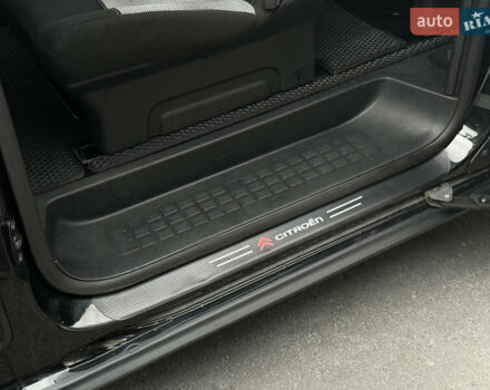 Черный Ситроен Space Tourer, объемом двигателя 1.6 л и пробегом 190 тыс. км за 20900 $, фото 18 на Automoto.ua