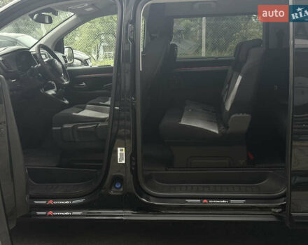 Черный Ситроен Space Tourer, объемом двигателя 1.6 л и пробегом 190 тыс. км за 20900 $, фото 17 на Automoto.ua