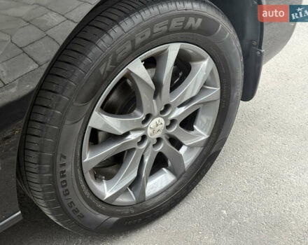 Черный Ситроен Space Tourer, объемом двигателя 1.6 л и пробегом 190 тыс. км за 20900 $, фото 13 на Automoto.ua