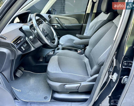 Черный Ситроен Space Tourer, объемом двигателя 2 л и пробегом 188 тыс. км за 15450 $, фото 40 на Automoto.ua
