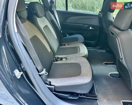 Черный Ситроен Space Tourer, объемом двигателя 2 л и пробегом 188 тыс. км за 15450 $, фото 69 на Automoto.ua
