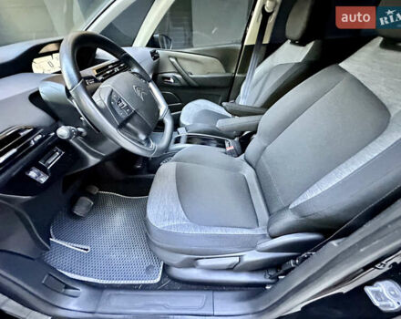 Черный Ситроен Space Tourer, объемом двигателя 2 л и пробегом 188 тыс. км за 15450 $, фото 41 на Automoto.ua