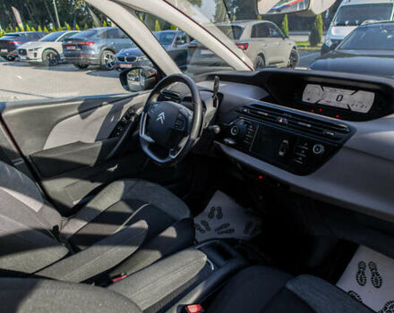 Червоний Сітроен Space Tourer, об'ємом двигуна 1.5 л та пробігом 199 тис. км за 16800 $, фото 14 на Automoto.ua