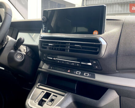 Ситроен Space Tourer, объемом двигателя 2 л и пробегом 0 тыс. км за 46550 $, фото 27 на Automoto.ua