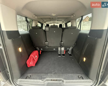 Серый Ситроен Space Tourer, объемом двигателя 2 л и пробегом 150 тыс. км за 27500 $, фото 12 на Automoto.ua