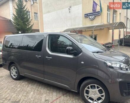Серый Ситроен Space Tourer, объемом двигателя 2 л и пробегом 32 тыс. км за 39000 $, фото 1 на Automoto.ua