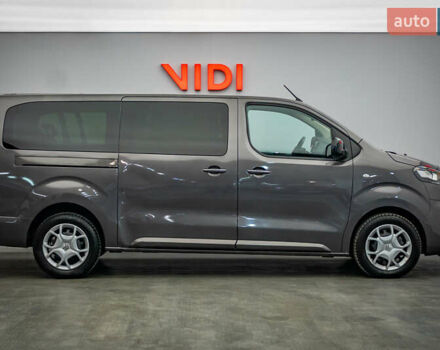 Серый Ситроен Space Tourer, объемом двигателя 2 л и пробегом 36 тыс. км за 38470 $, фото 3 на Automoto.ua