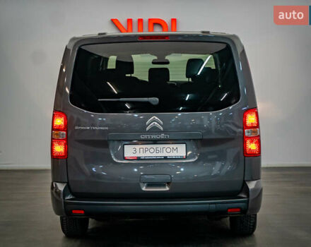 Серый Ситроен Space Tourer, объемом двигателя 2 л и пробегом 36 тыс. км за 38470 $, фото 5 на Automoto.ua
