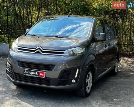 Серый Ситроен Space Tourer, объемом двигателя 2 л и пробегом 257 тыс. км за 23490 $, фото 1 на Automoto.ua