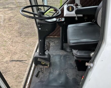 Клаас Другая, объемом двигателя 3.86 л и пробегом 2 тыс. км за 26550 $, фото 6 на Automoto.ua