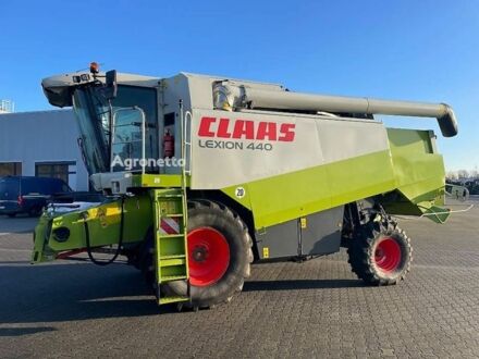 Клаас Lexion 440 2002 у Звенигородка на Automoto.ua Клаас Lexion 440, об'ємом двигуна 0 л та пробігом 0 тис. км за 67749 $, фото 1 на Automoto.ua