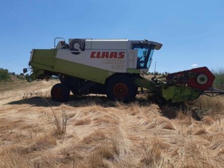 Клаас Lexion 460 1999 у Белгород-Днестровском на Automoto.ua Зелений Клаас Lexion 460, об'ємом двигуна 10.5 л та пробігом 10 тис. км за 25000 $, фото 1 на Automoto.ua